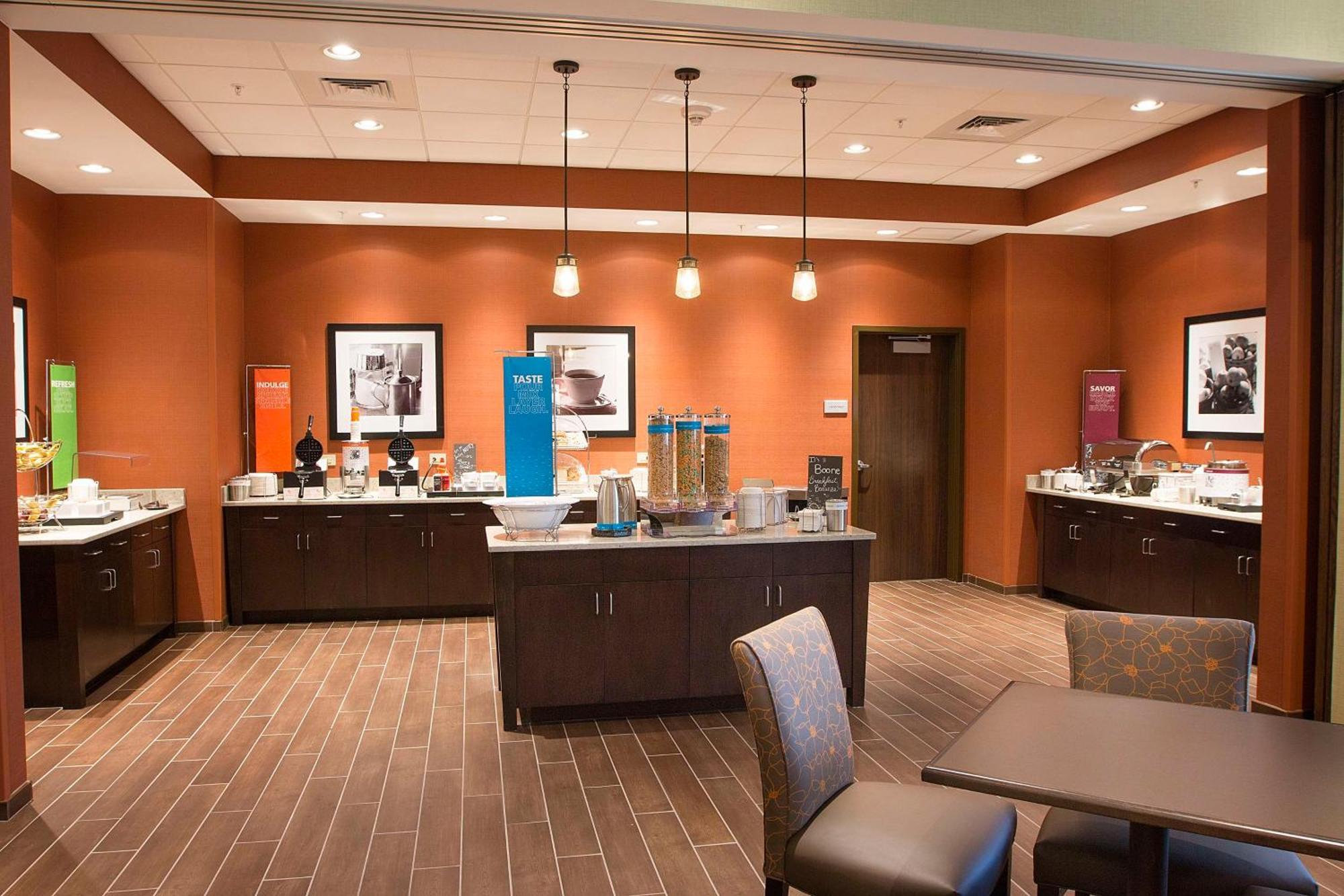 Hampton Inn & Suites Boone, Nc Eksteriør billede